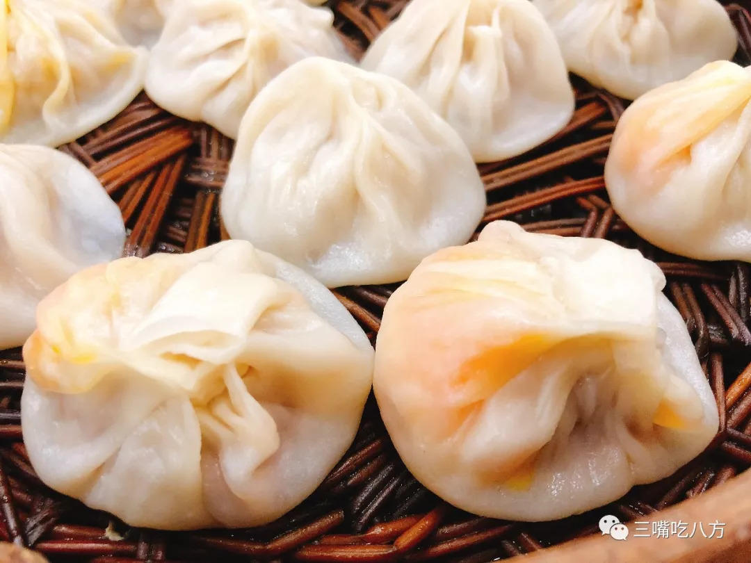 当年要是我没去批发美容美发产品，现在哪里还有小杨生煎的机会！