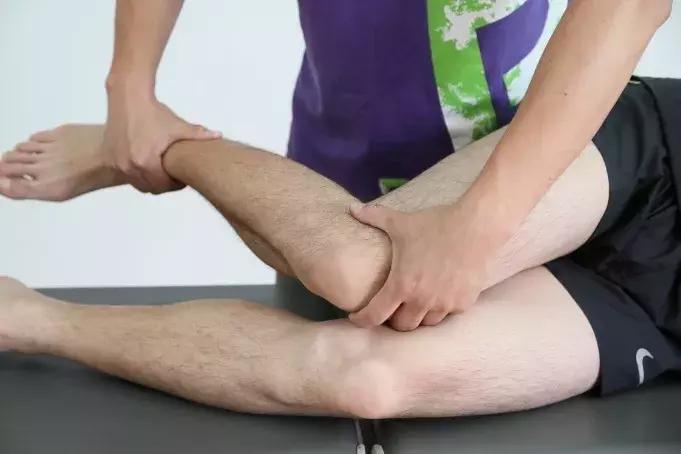 跑者膝内侧疼,跑者膝痛的原因有哪些