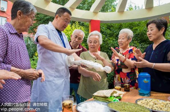 湿气用什么食疗法可以医治,脾虚有湿气是先祛湿还是先健脾