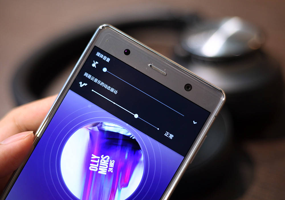 索尼xz2premium对比上一代,索尼xz2premium科技美学