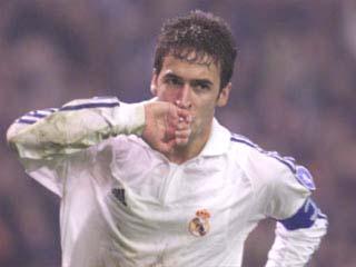 伯纳乌王子劳尔简介,劳尔在伯纳乌完整版