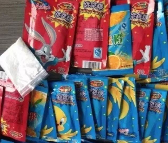 太可怕!做微商竟成毒贩!新型*品毒**“蓝精灵”出现,女孩小心了!