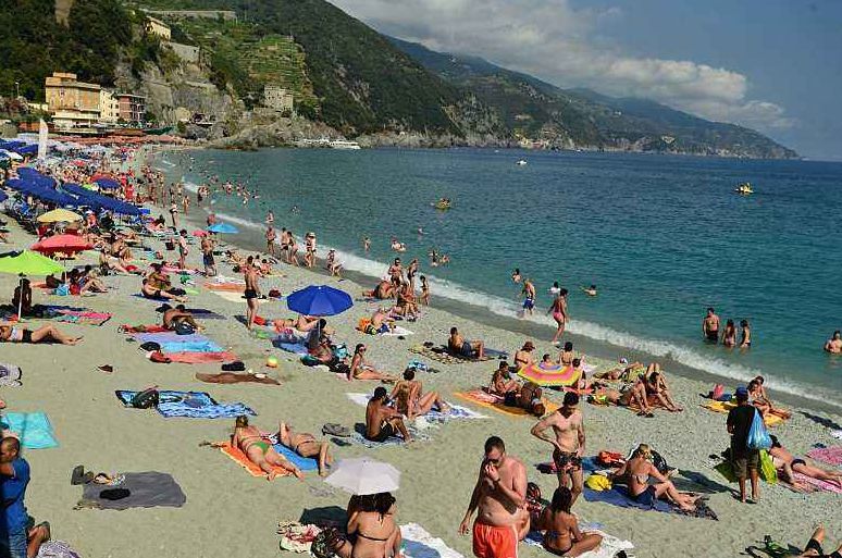 意大利的五渔村靠近什么海,意大利五渔村哪个村最经典