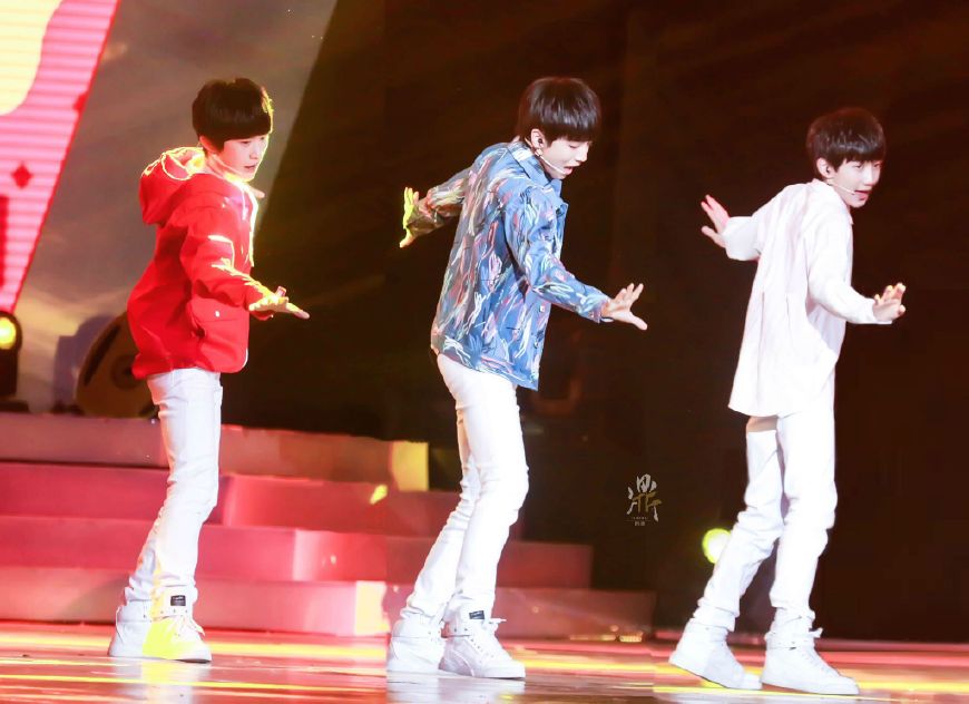 tfboys属于时代峰峻吗,tfboys还有时代俊峰吗
