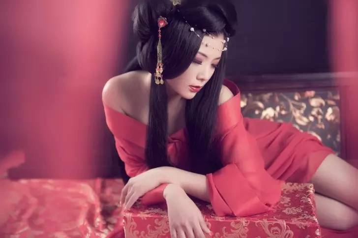 称呼别人的媳妇叫贱内对吗,称媳妇什么最亲切