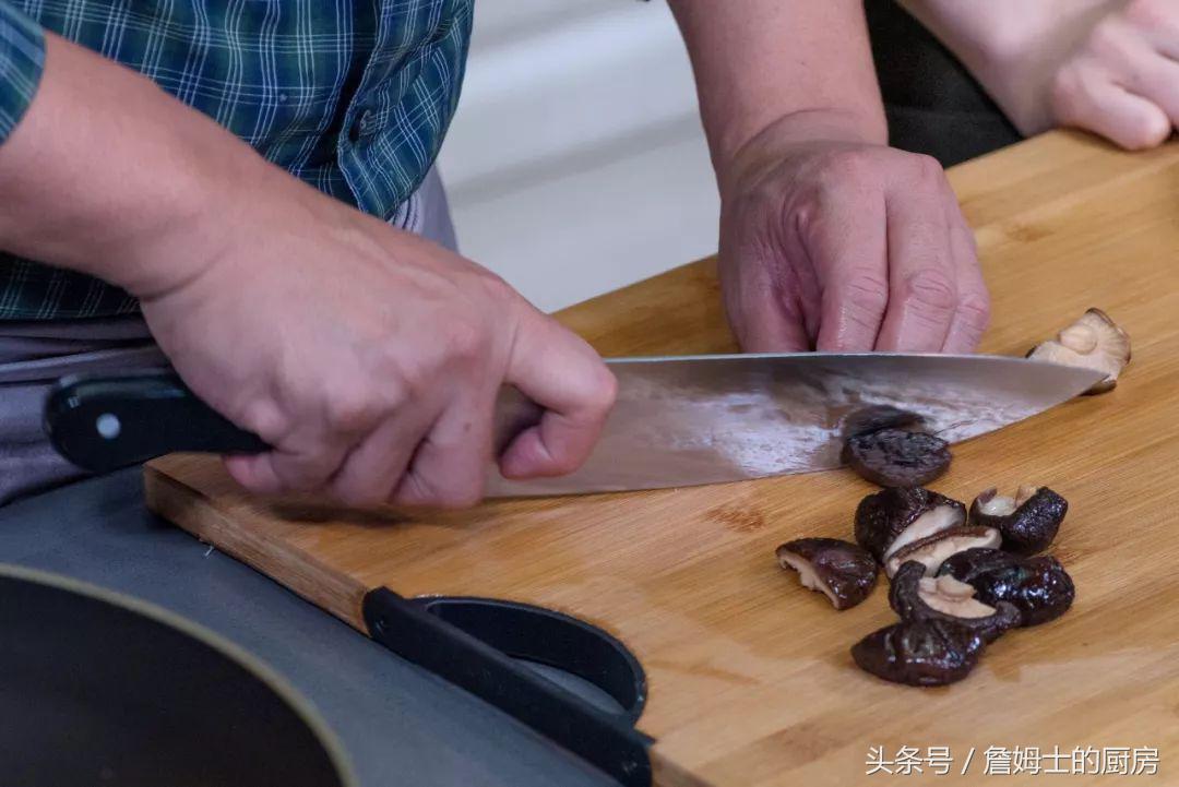 吃过这样的猪腰，会让你质疑你之前吃的都不是猪腰……｜麻油猪腰