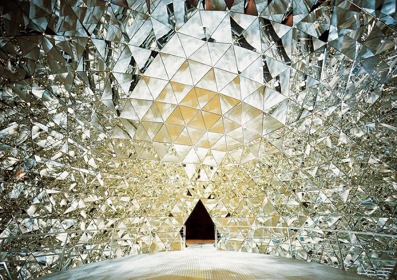 施华洛世奇幻影奇境全球首展,施华洛世奇silver翅膀