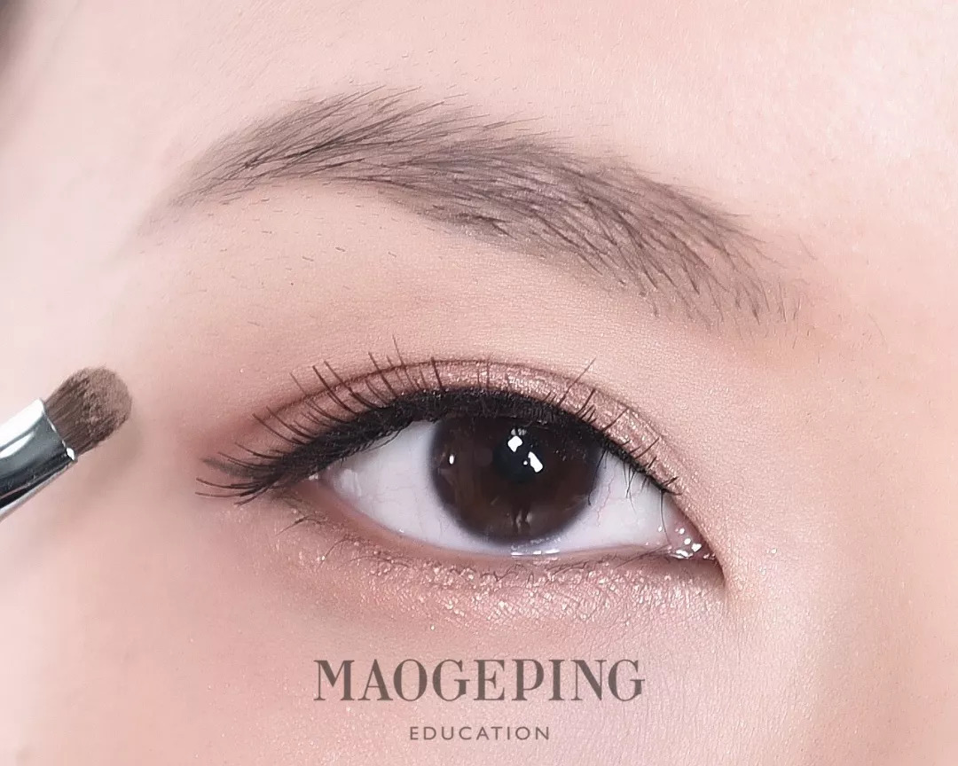 50岁画眉毛眉形怎么画比较好看,简单画眉毛的步骤手把手教你学会