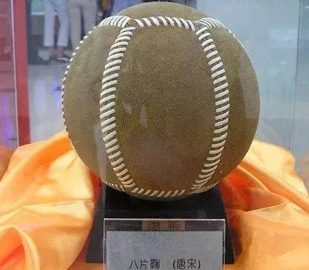 足球原来的模样,足球原来的样子