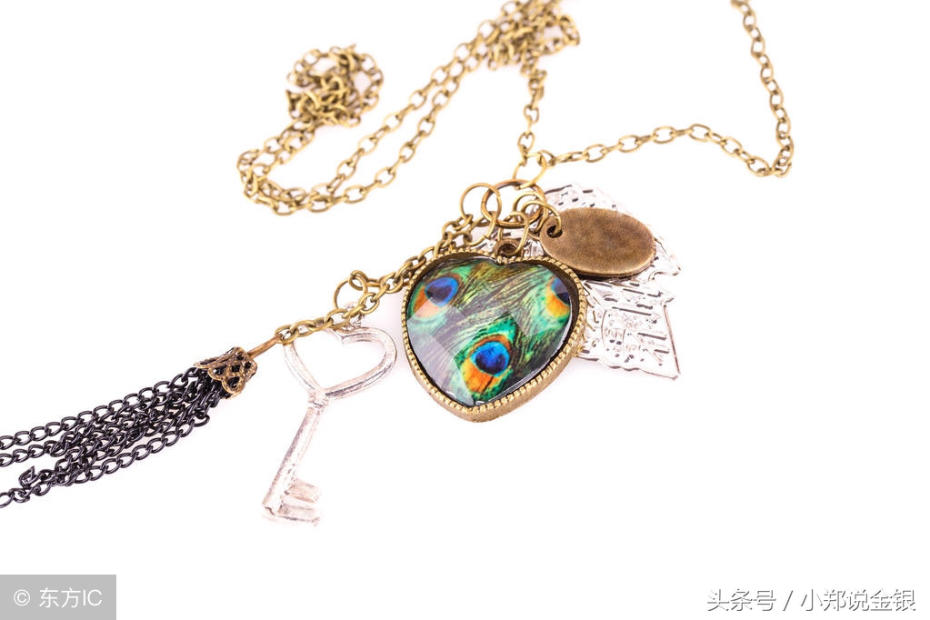 18k金和千足金价格对比,千足金和18k金的价格相差多少