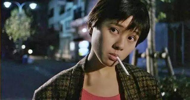 她是最清纯版的苏妲己,她被称为最清纯的女星