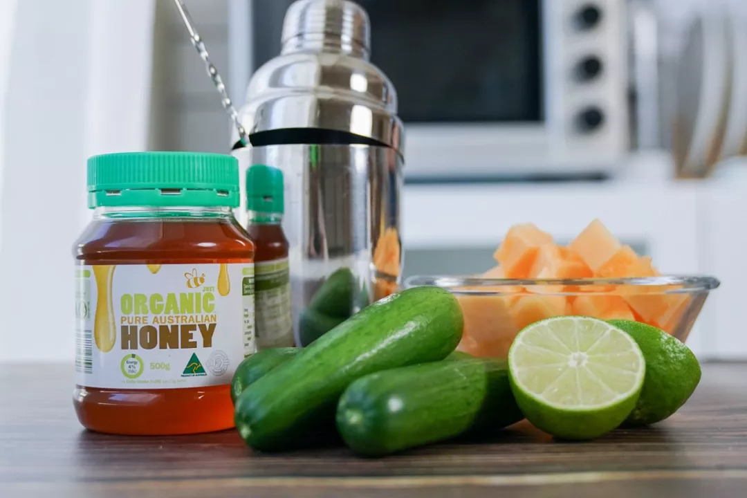 工作累了喝一杯,工作太累那就喝点小酒