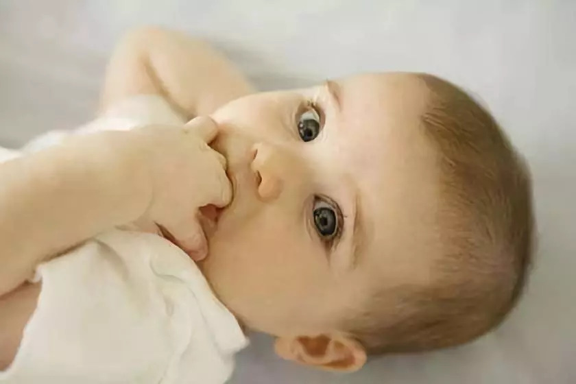 女童妇科病事件,2岁女童和妈妈洗澡后感染妇科病