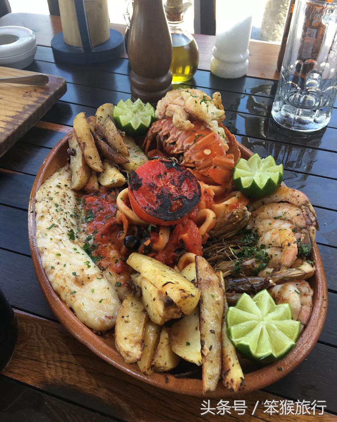 发现了长得像图卢姆的准网红小镇，人均500住进加勒比海景别墅