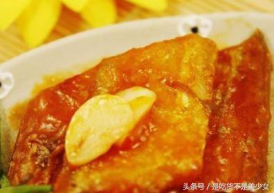 带鱼的家常做法大厨教你一招,无骨干带鱼最正宗的做法