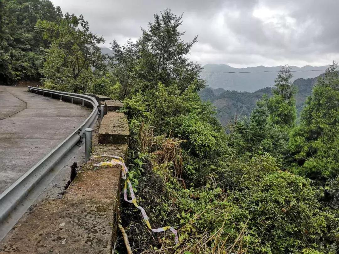 女子搭顺风车遇害什么时候,女孩乘摩的遇害抓捕现场曝光