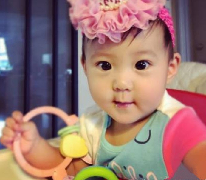 咘咘和波妞送妈妈礼物,波妞和咘咘同款乳名