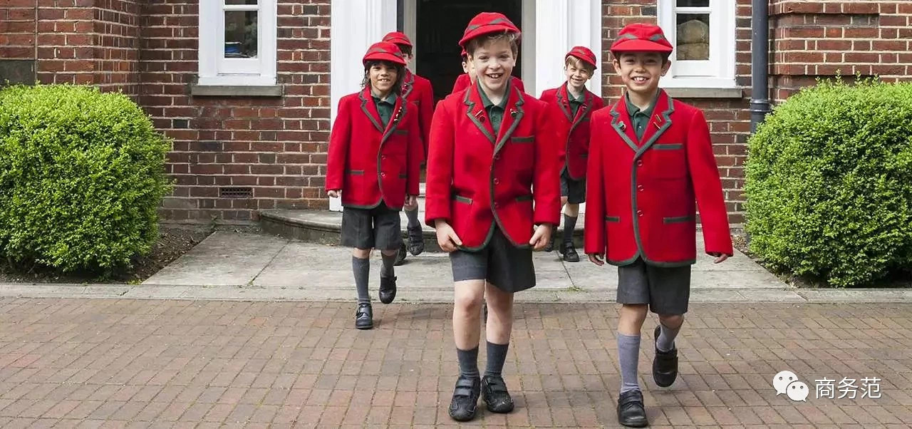 杭州小学校服报价,杭州小学校服1000块