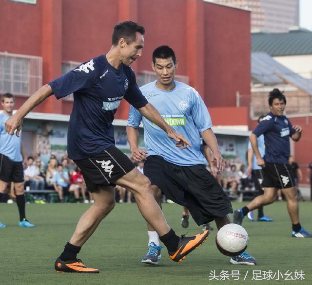 世界上踢的球最重的人是谁,篮球运动员纳什