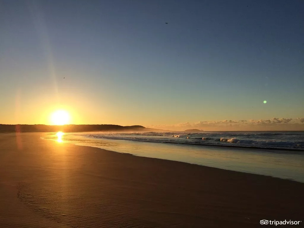必去的十大海滩,全球最美的六大海滩