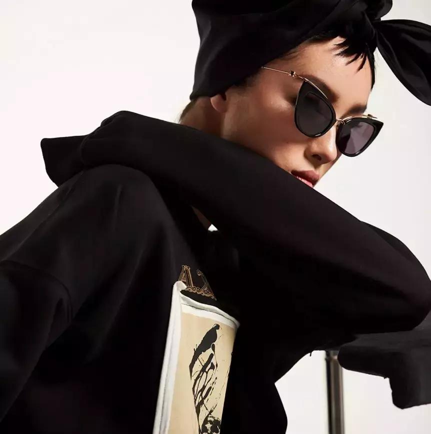 有什么时髦又好看的卫衣可以入手,今年必火的3款卫衣时髦极了