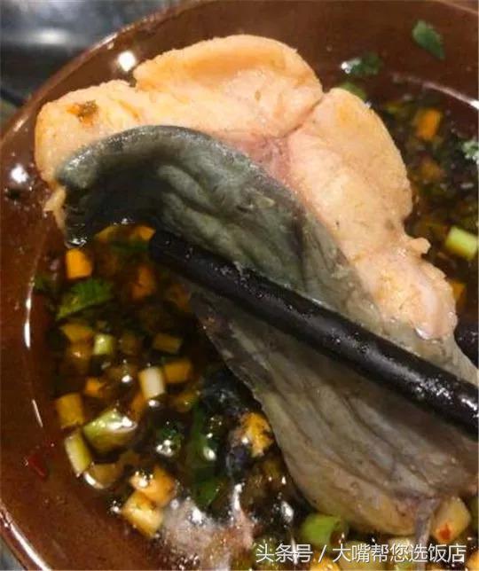 吃鱼火锅一口就能暴击你的味蕾,大连美食推荐必吃火锅