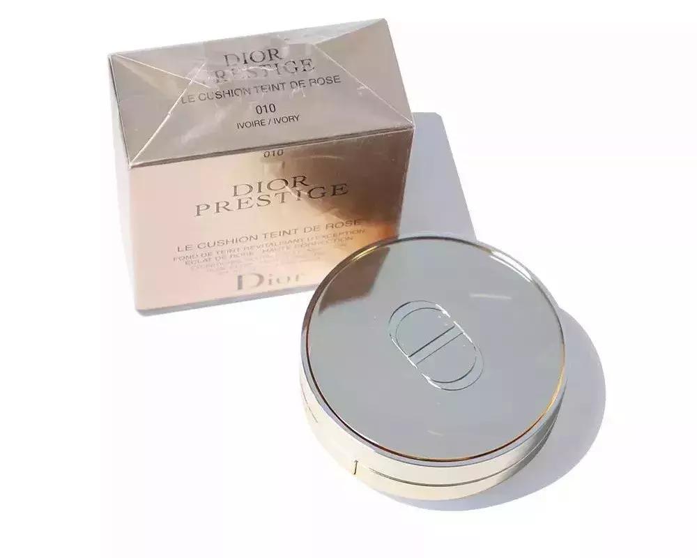 用气垫霜和粉底液有什么区别,粉底液和气垫有什么差别