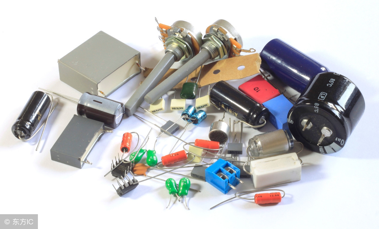 电容器与电容涉及到哪些旧知识,通俗易懂的理解电容器的作用