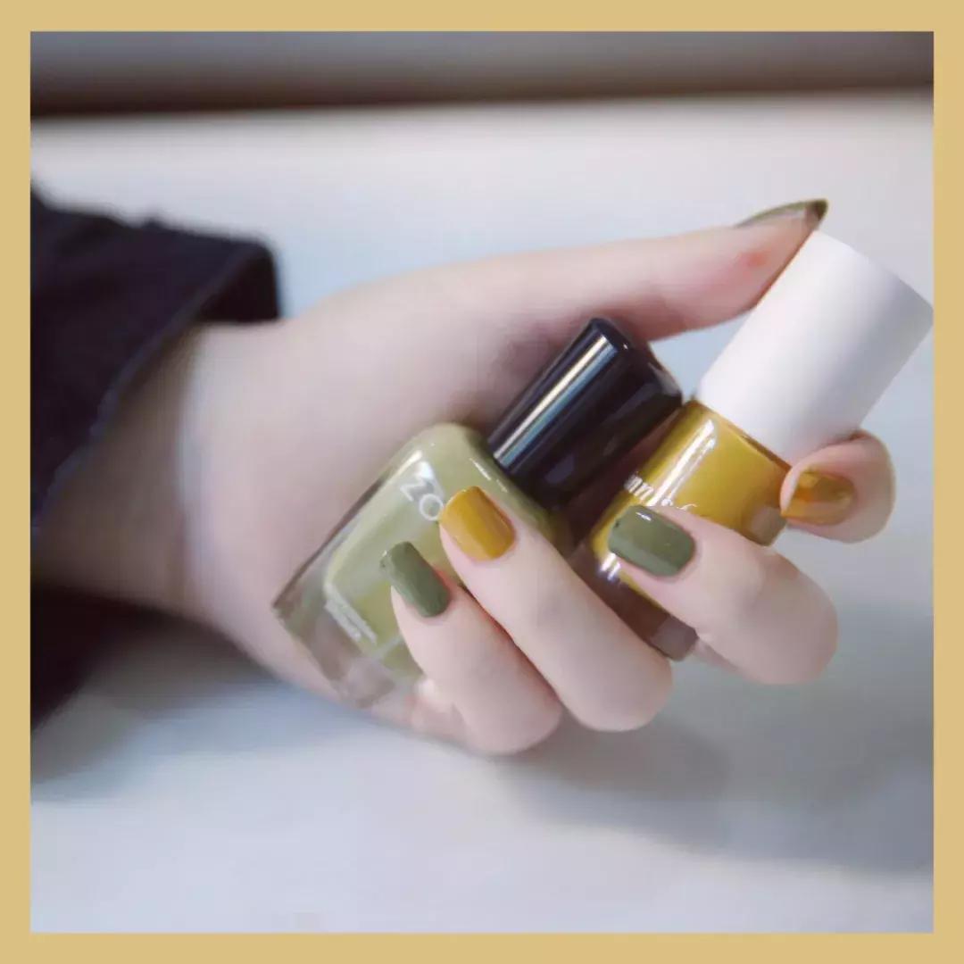 磨砂黑色甲油,甲油胶新手平价推荐试色