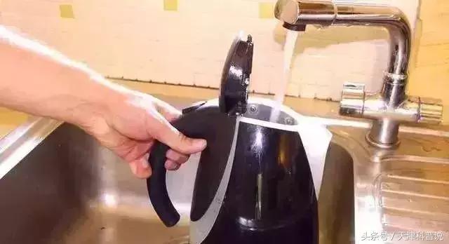 暖水瓶除水垢小妙招,烧水壶除水垢小妙招