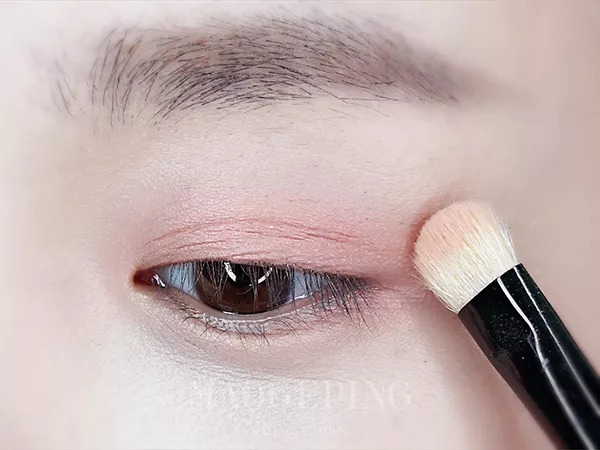 日常简单又好看的妆容应该怎么画,超简单的妆步骤