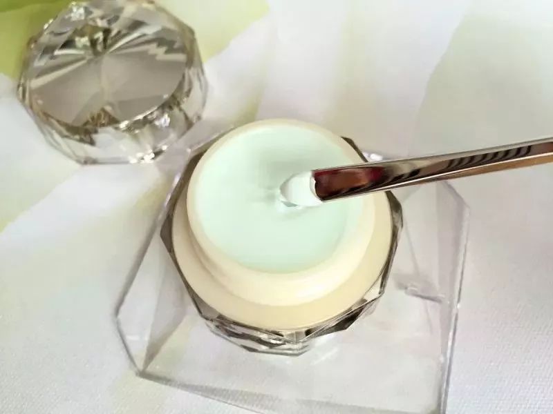 40岁后眼霜排行榜日本眼霜,便宜超好用的六款眼霜