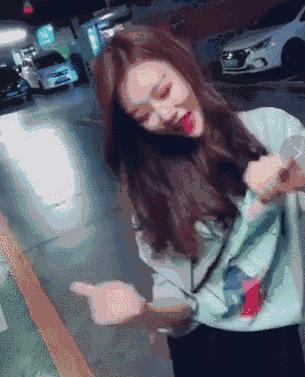 曾经刷爆抖音的成都小甜甜,拜金女小甜甜