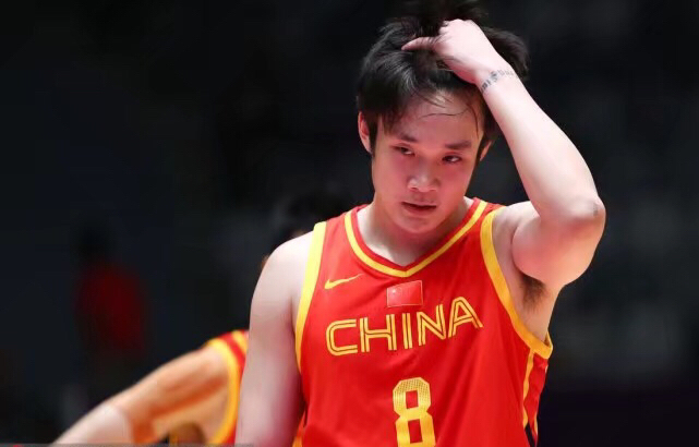 篮球四人被罚下,四人被罚下篮球