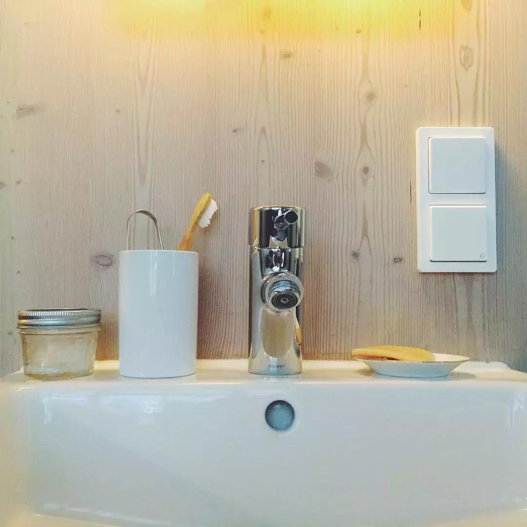 90后女孩践行零垃圾生活，四年产生的垃圾一个玻璃瓶就能装下……