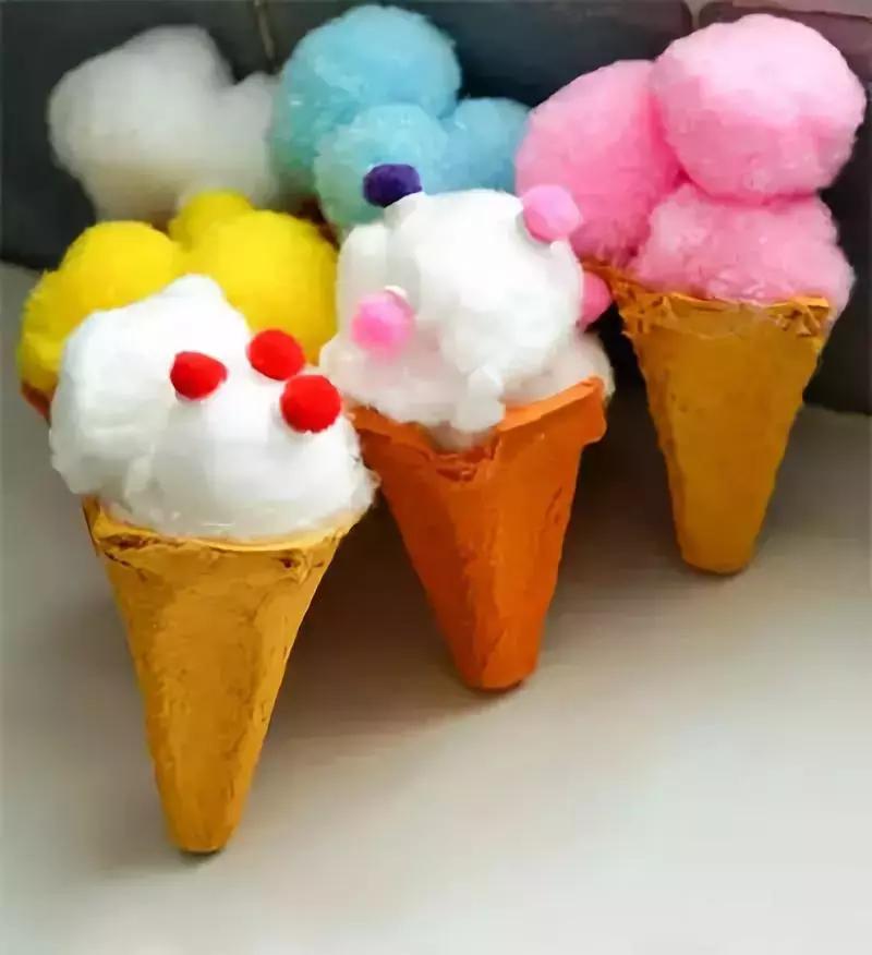 有特色的幼儿园教室吊饰,幼儿园教室吊饰简单好看