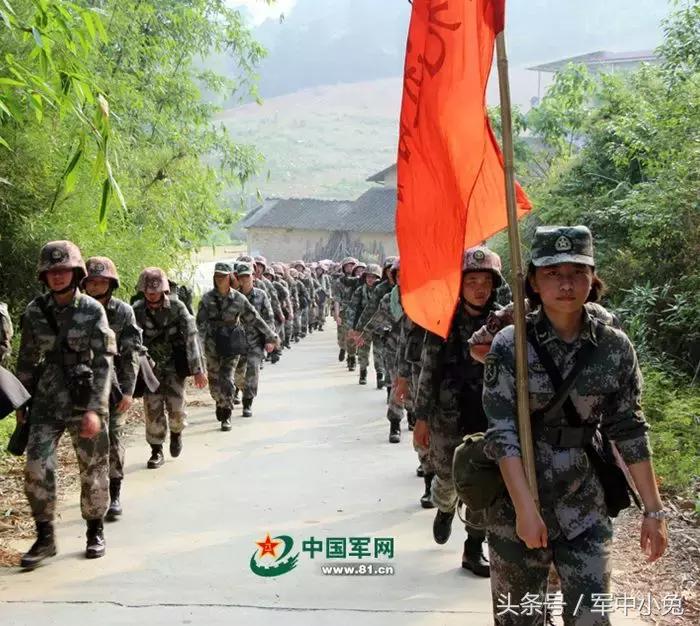 07式军靴与17式军靴的区别,07到17作战靴