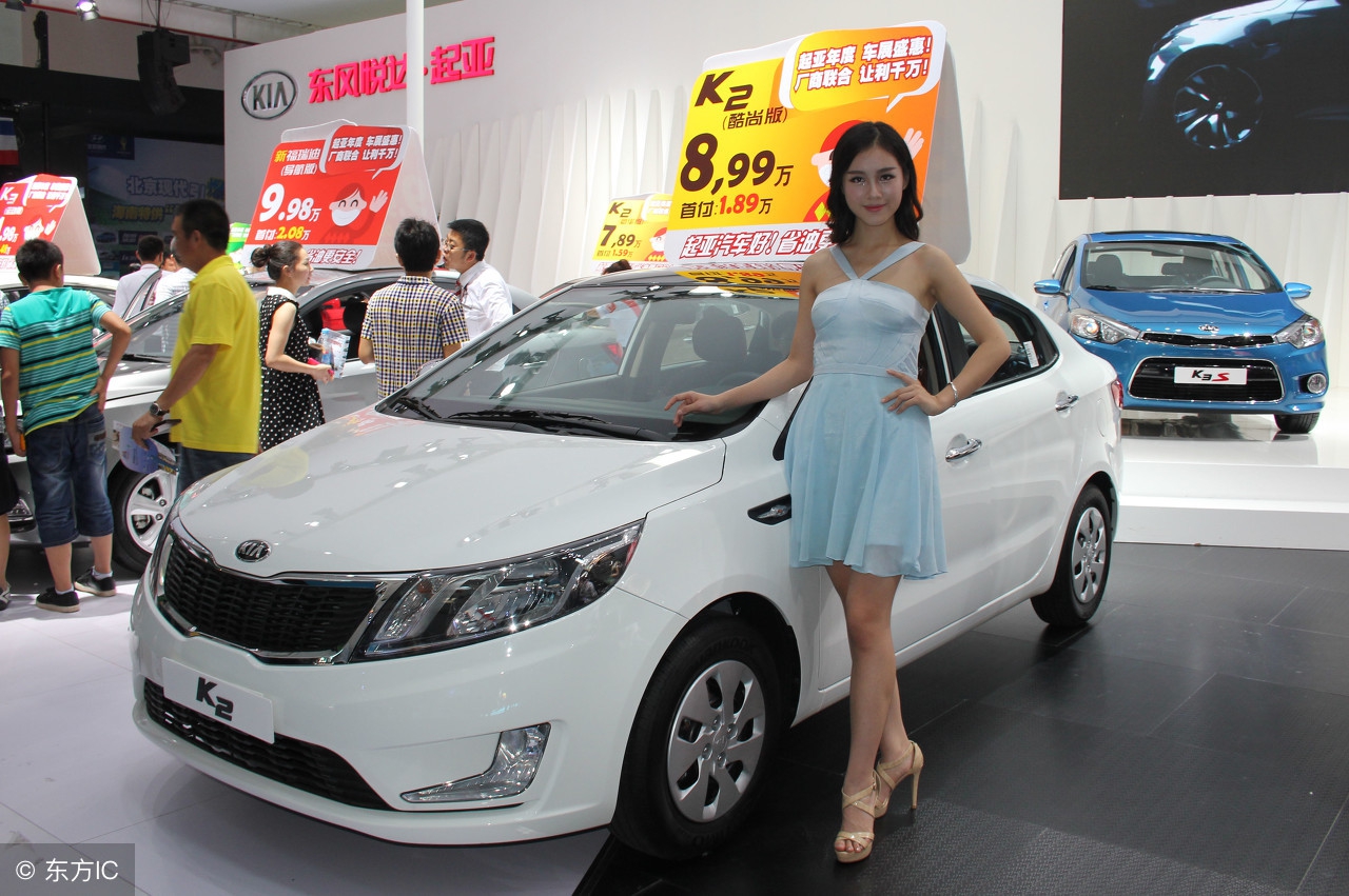 13年迈腾1.8t豪华版现在值得买吗,17年迈腾1.8t豪华版二手车多少钱