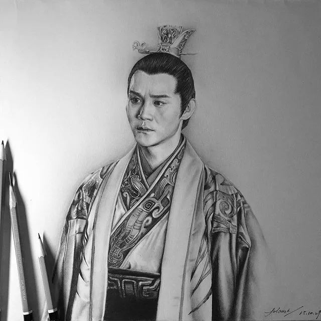 怎么画人物才更难更好看呢,如何画好一个人物的神韵