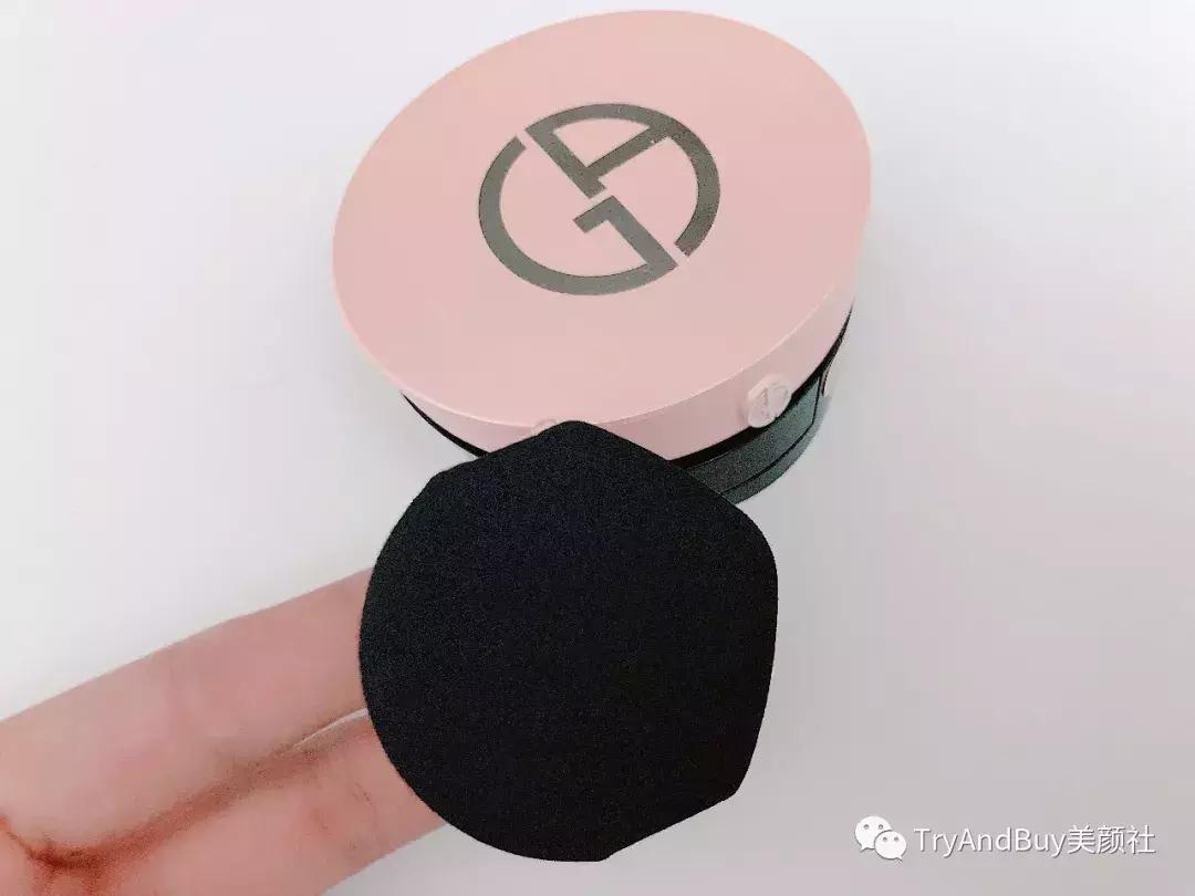 8款热门气垫大测评,8款气垫底妆测评