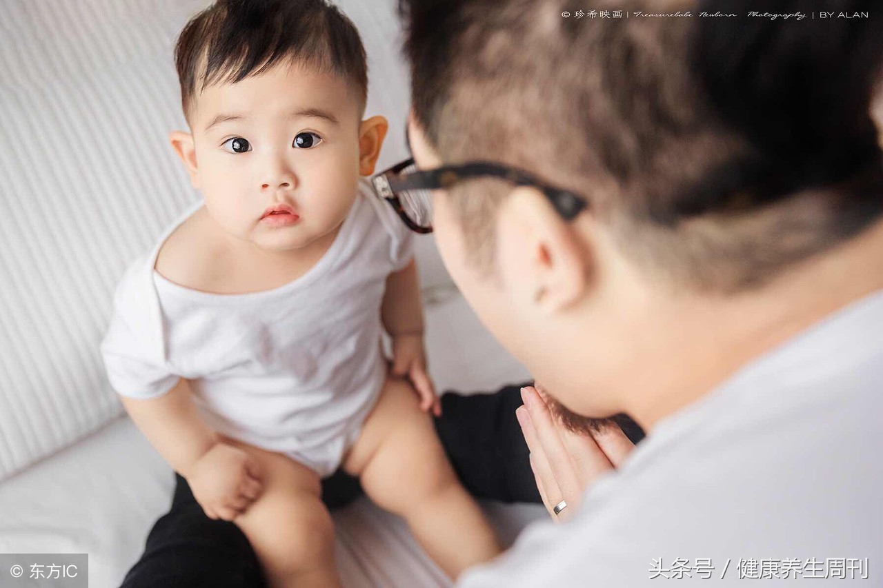 宝宝刚学走路右脚外八字怎么办,宝宝学走路外八字是怎么回事