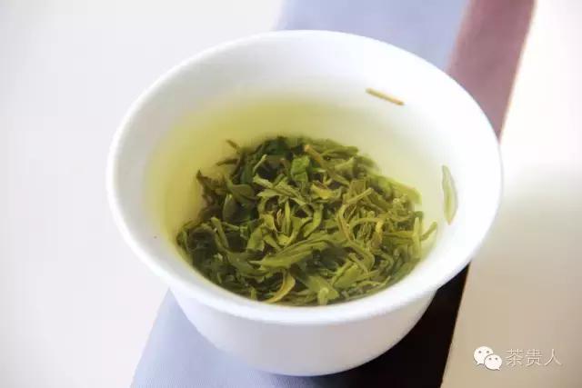 纯手工炒绿茶烘焙工艺,烘焙日照绿茶怎么做的