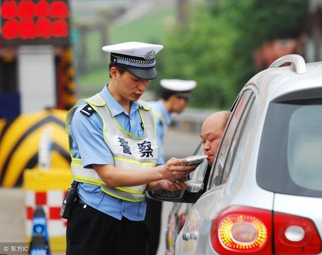 酒后坐驾驶室休息算不算酒驾,酒后车里睡觉算酒驾怎么处理
