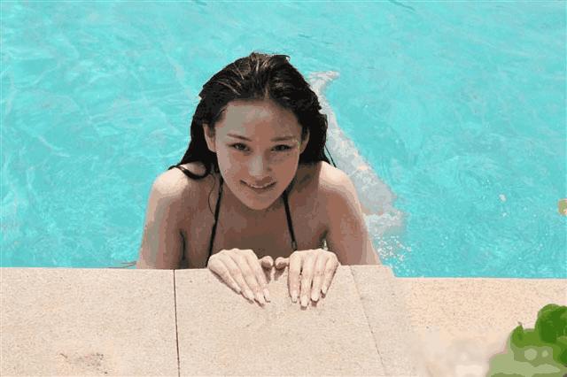 杨幂迪丽热巴自拍照,迪丽热巴杨幂对比图