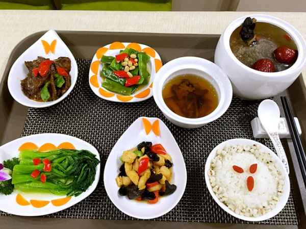 哺乳期能吃辣椒吗,哺乳期吃辣椒对母乳有影响吗