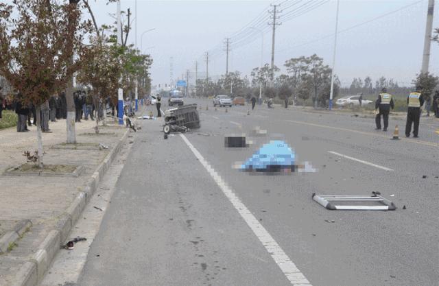 农村电动车接送学生须知,电动三四轮车可以接送学生吗