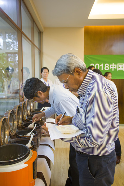 徐州“德服”大米获中国首届自然农发大米品鉴会金奖