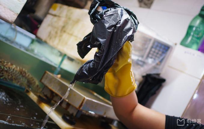 明珠购物广场三亚免税店购物攻略,去三亚旅游怎么吃海鲜便宜实惠