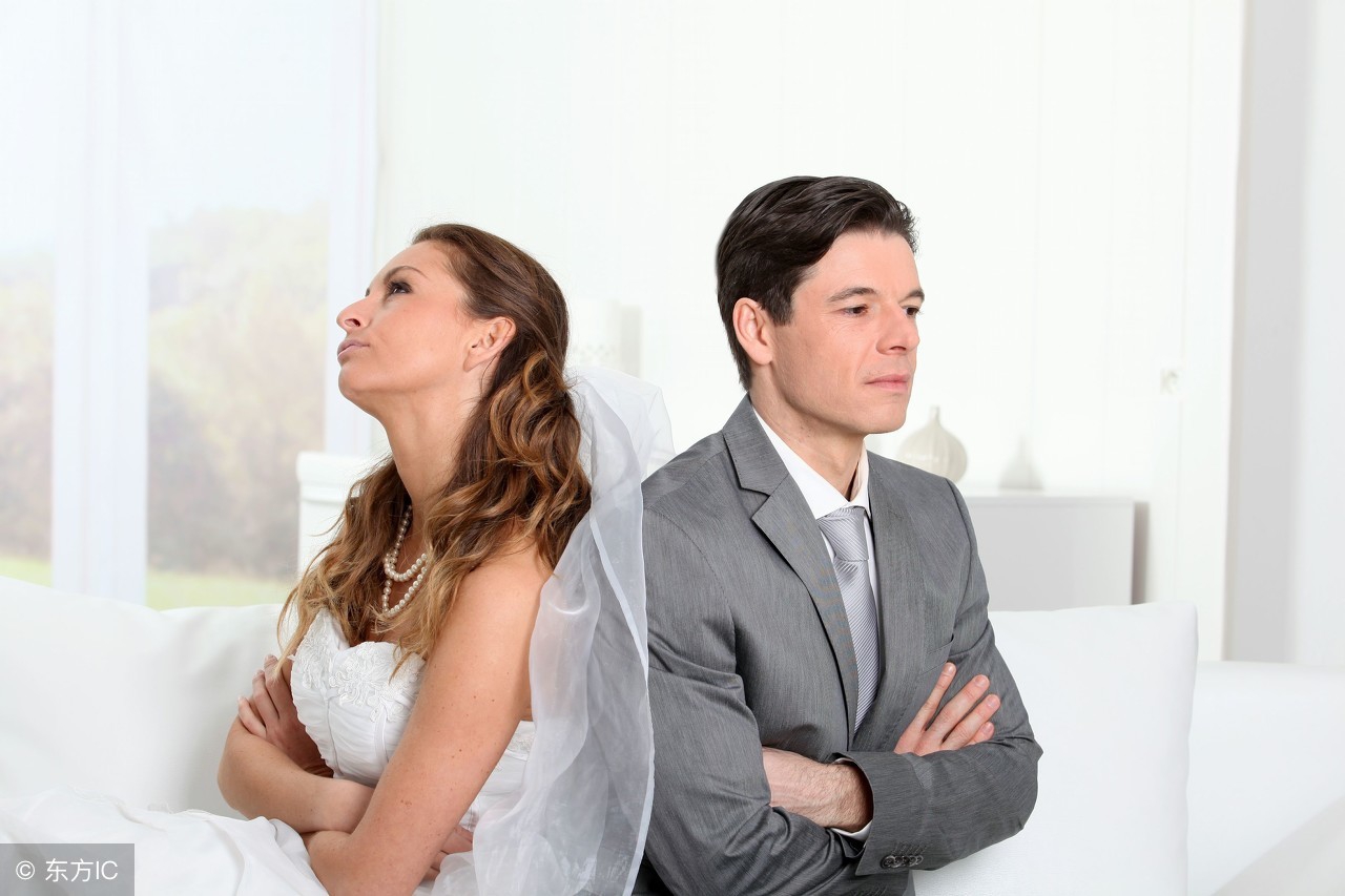 中年男人有外心人之后的表现,女人有了外心睡觉时有哪三种表现