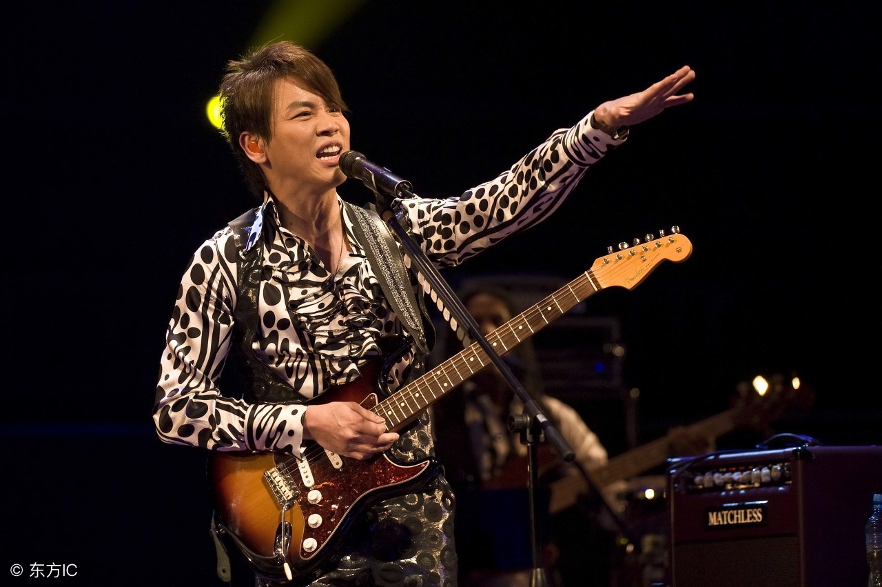 心里想念一个人的歌曲,想念一个人的暖心歌曲